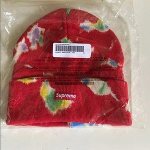 Supreme red splatter dyed beanie